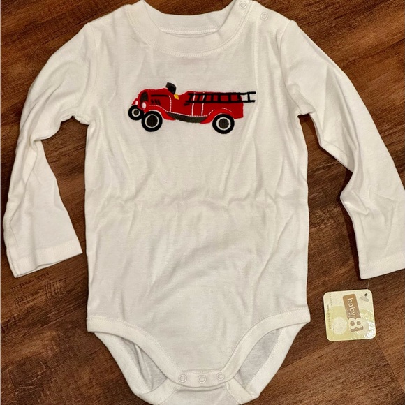 3 piece set, Gymboree Jacket with hood, overalls and New onesie. - Picture 8 of 9